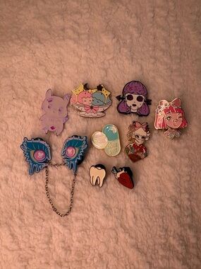 Kawaii Pin Bundle 🩷